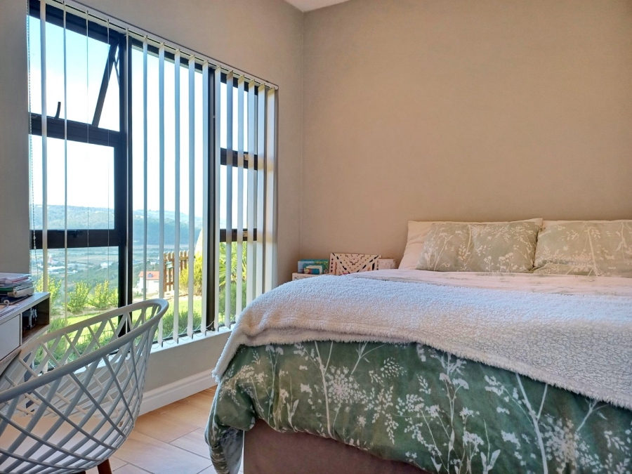 4 Bedroom Property for Sale in Avonddans Western Cape